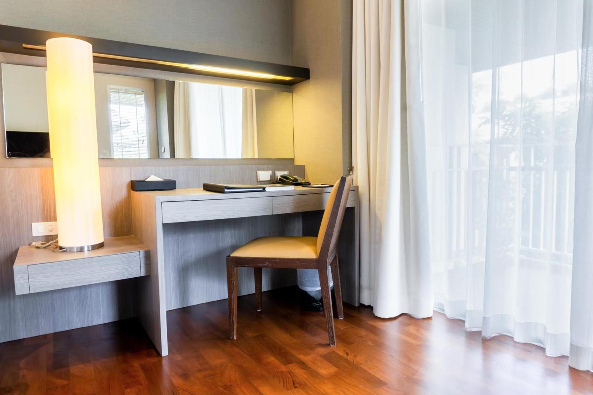 The Park Nine Hotel Srinakarin Banguecoque Quarto foto